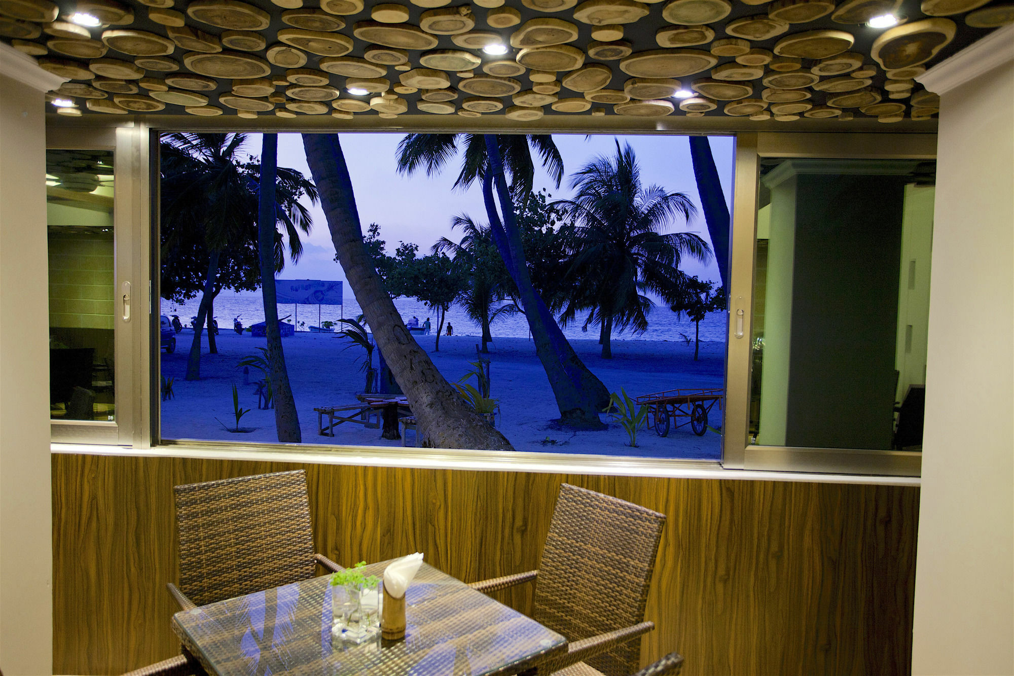 Kaani Beach Hotel Maafushi Zewnętrze zdjęcie